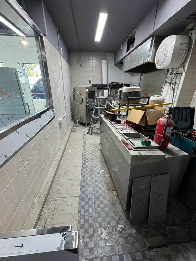 강남 호프집 주방 청소 시공 전