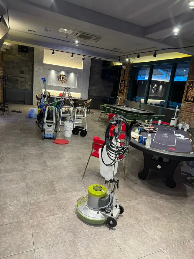 일산 홀덤KPL 청소 시공 전