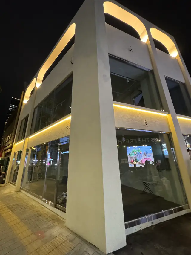 성수동 건물 대수선 청소 시공 후